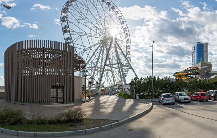 Отделка фасада павильона столбами ДПК - SAVEWOOD